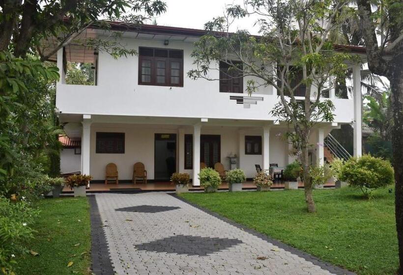 Отель Happy Garden