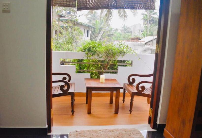 Отель Happy Garden