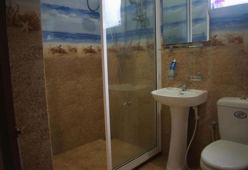 Отель Happy Garden