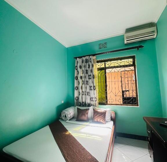 ホテル Hu Hut Lodge