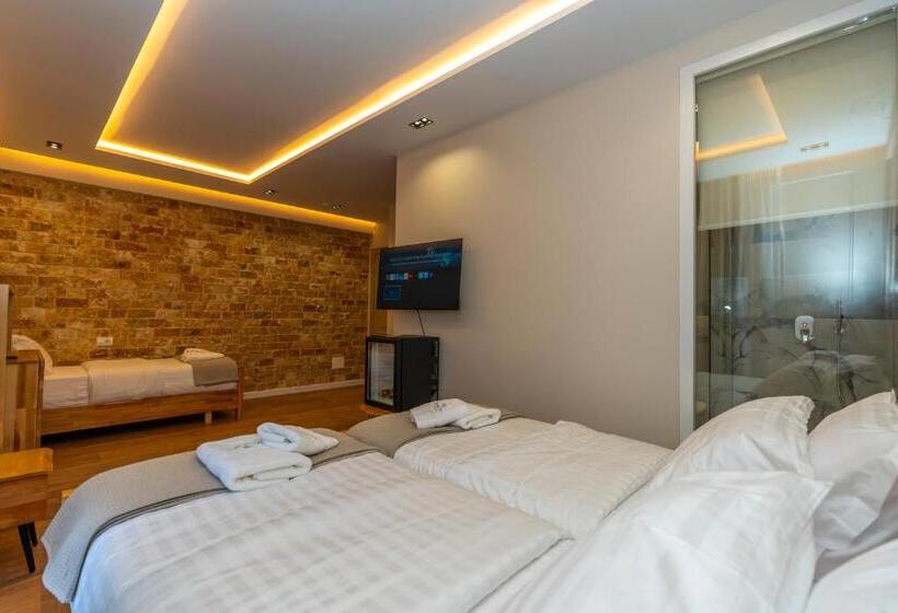 Отель Jezerca Theth