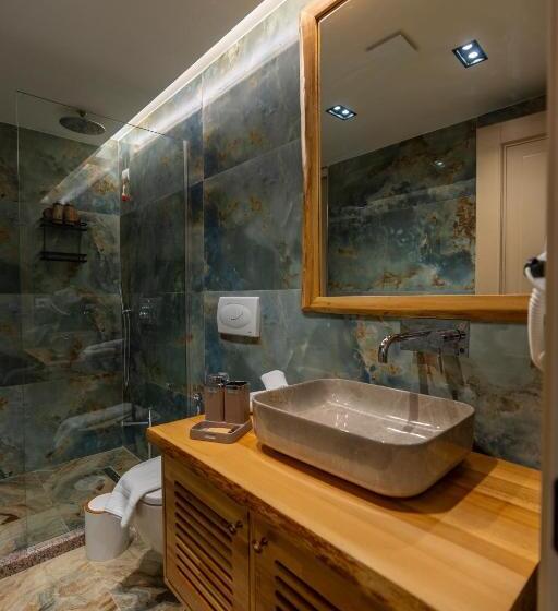 Отель Jezerca Theth