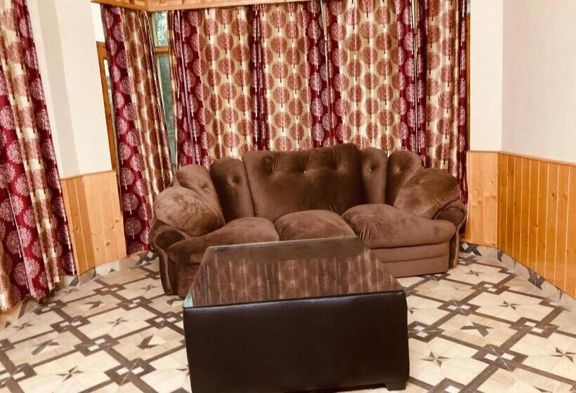 호텔 Kaveri Guest House Inn