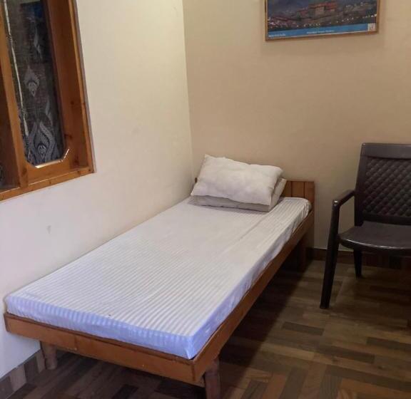 호텔 Kaveri Guest House Inn