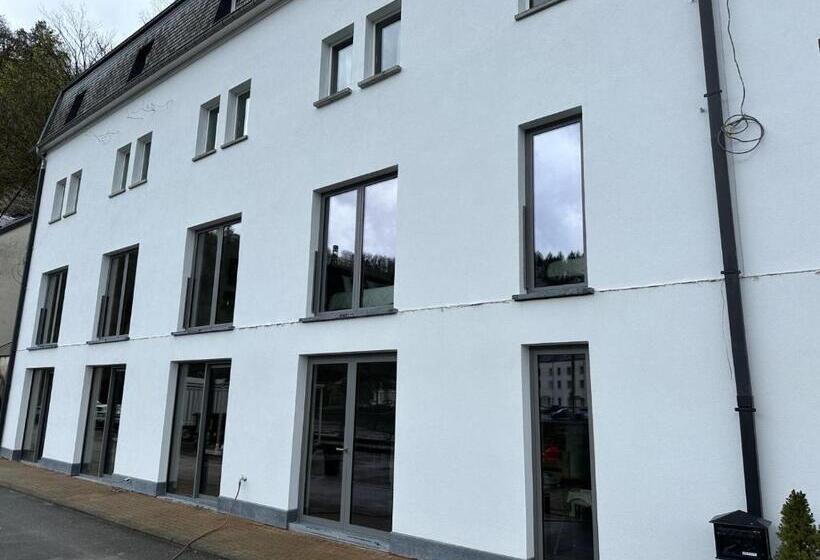 Отель Maison De Vacances Bouillon 36 Personnes