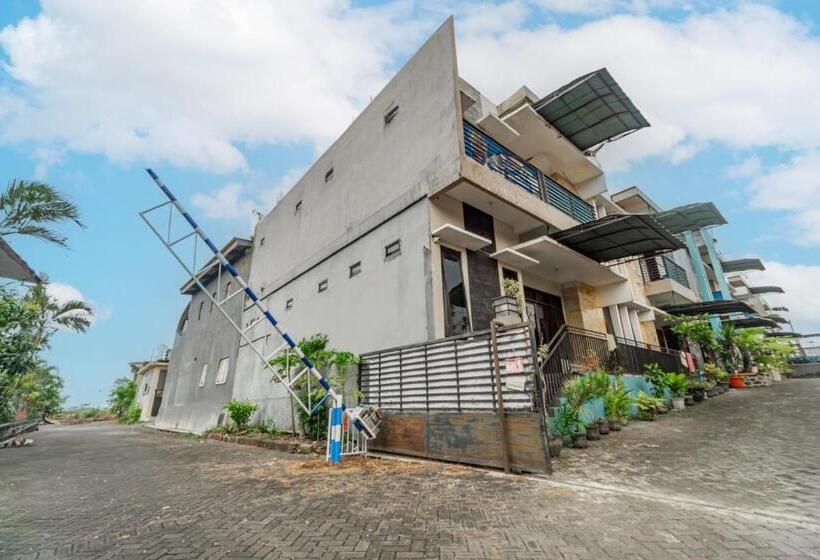 酒店 Oyo 94148 Forzando