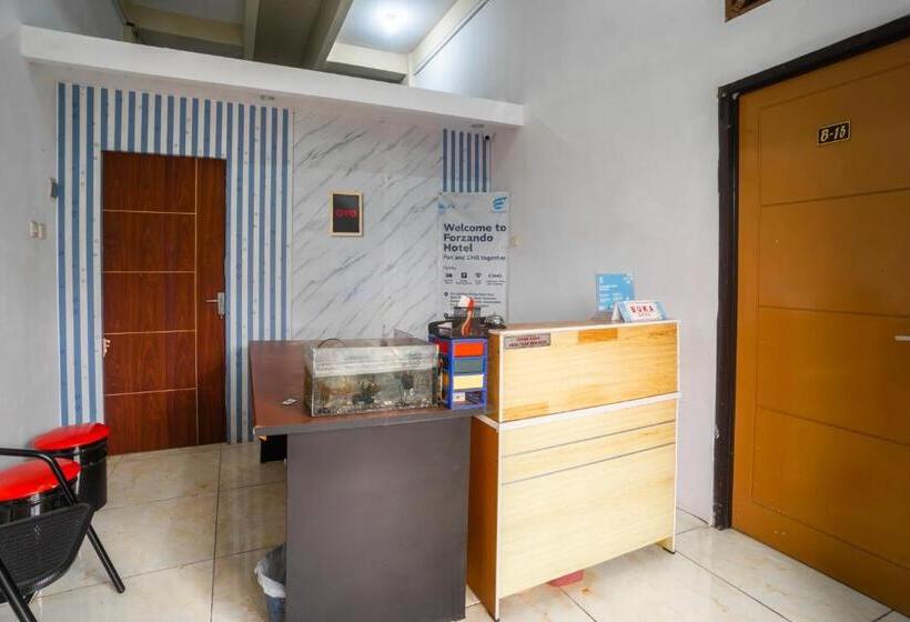 酒店 Oyo 94148 Forzando