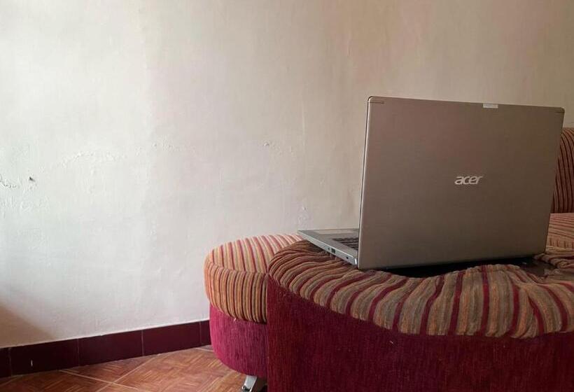 호텔 Oyo 94153 Bantul Syariah Homestay