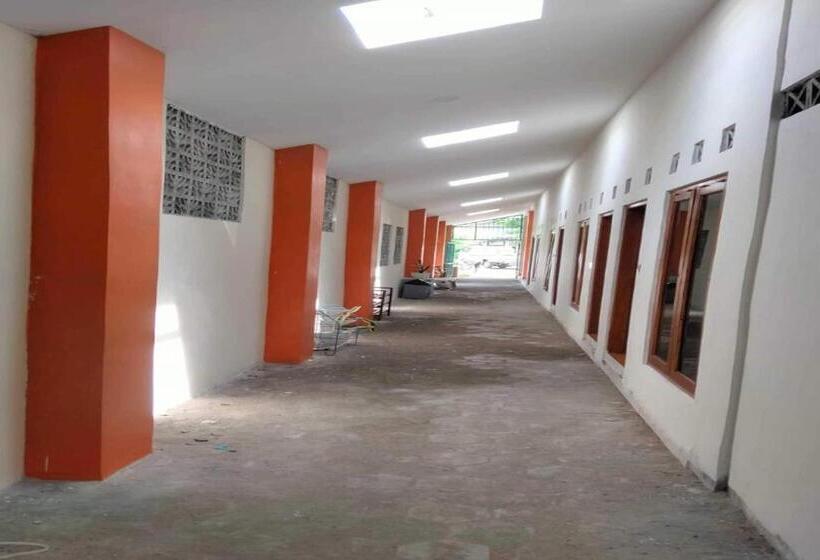 호텔 Oyo 94153 Bantul Syariah Homestay