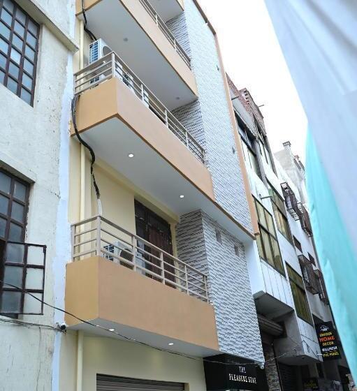 Fabhotel The Pleasure Stay