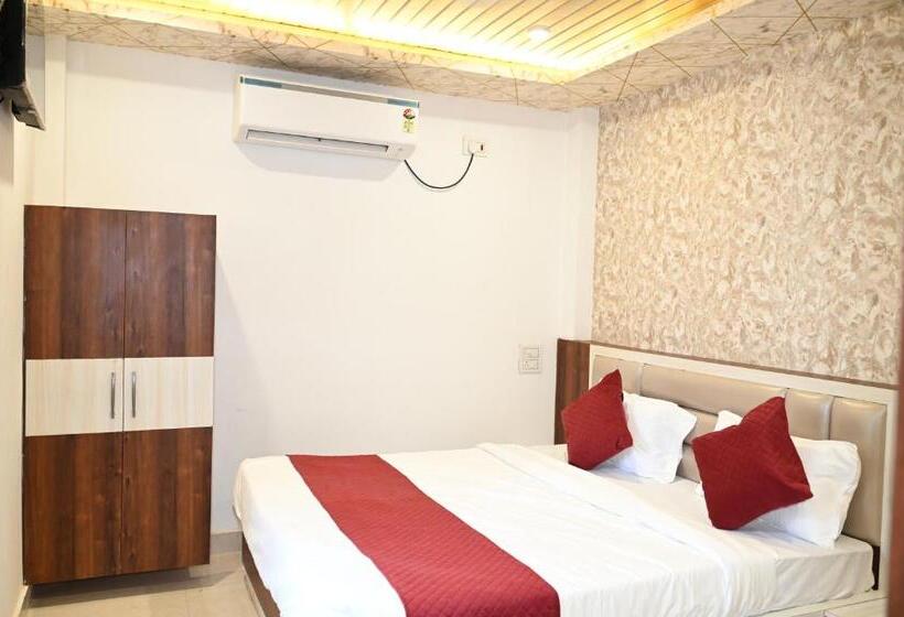 Fabhotel The Pleasure Stay