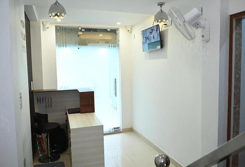 Fabhotel The Pleasure Stay