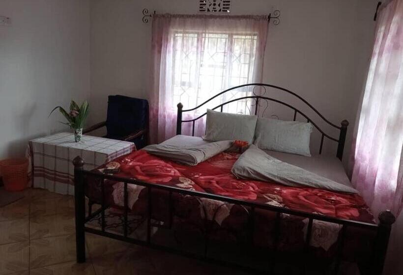 Karatu Bed And Breakfast