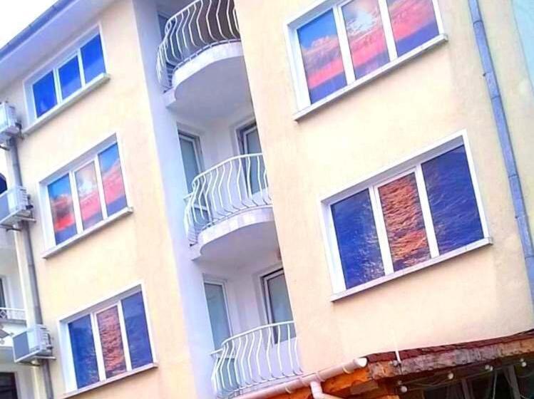 بنسيون стаи за гости ники тити