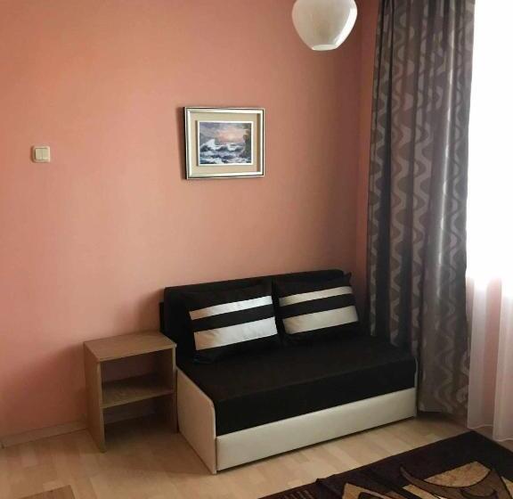 بنسيون стаи за гости ники тити