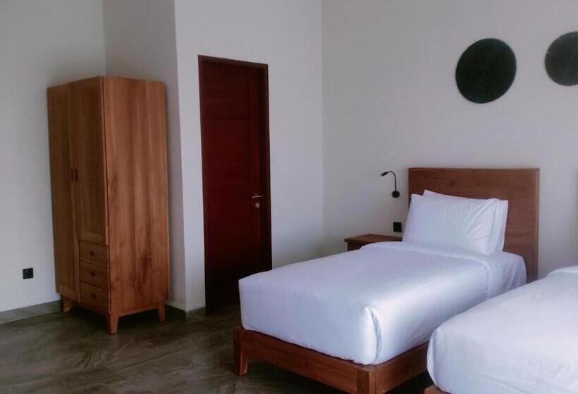 פנסיון Aamoda Rooms