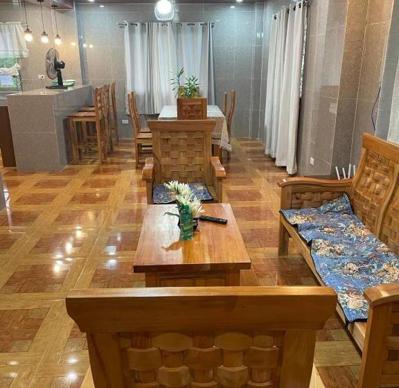 پانسیون Ardenia S Transient House