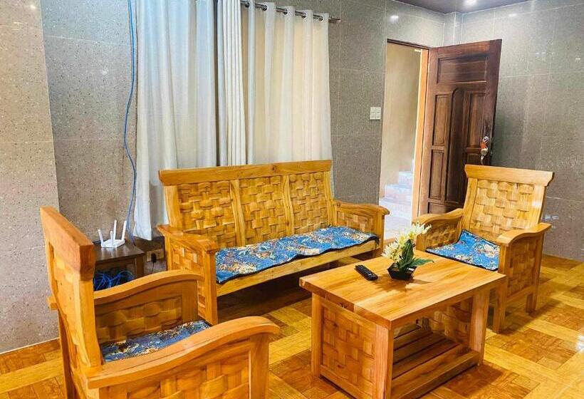 پانسیون Ardenia S Transient House