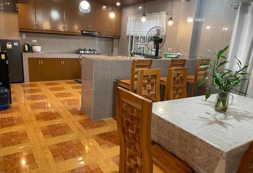 פנסיון Ardenia S Transient House