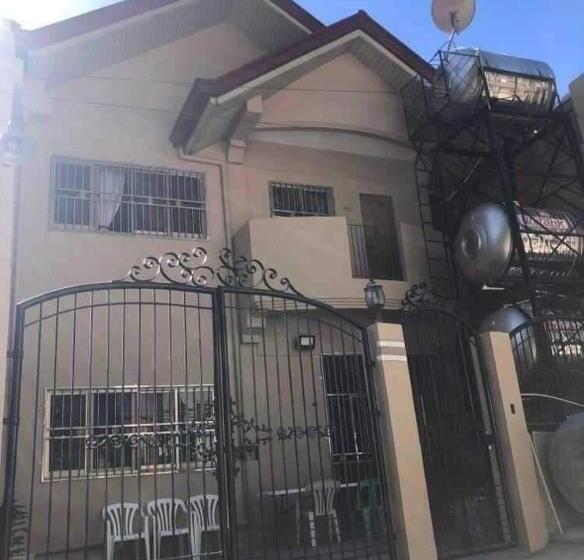 پانسیون Ardenia S Transient House