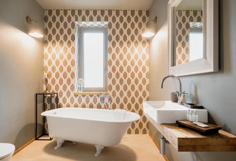 פנסיון Asilo In Barolo