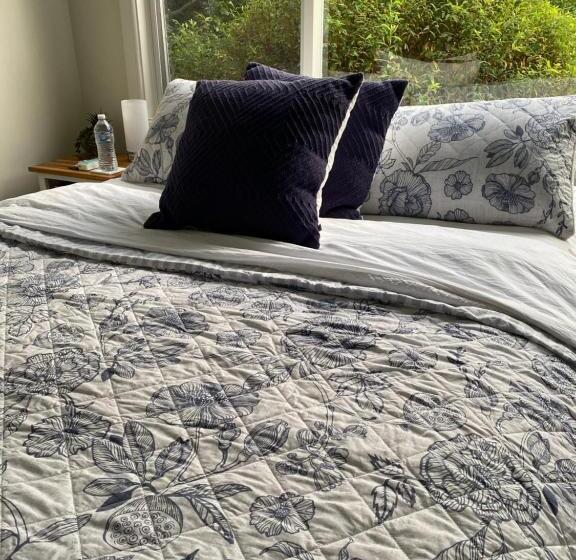 پانسیون Balcombe Retreat Mornington