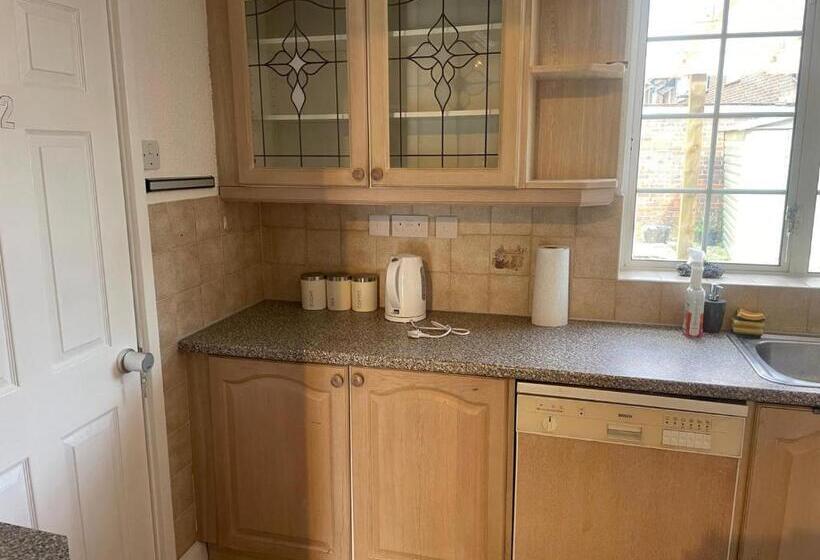 펜션 Baraka Edgware