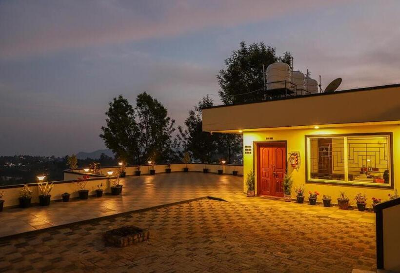 بنسيون De Borgo Hotel Ladakh By Lexstays