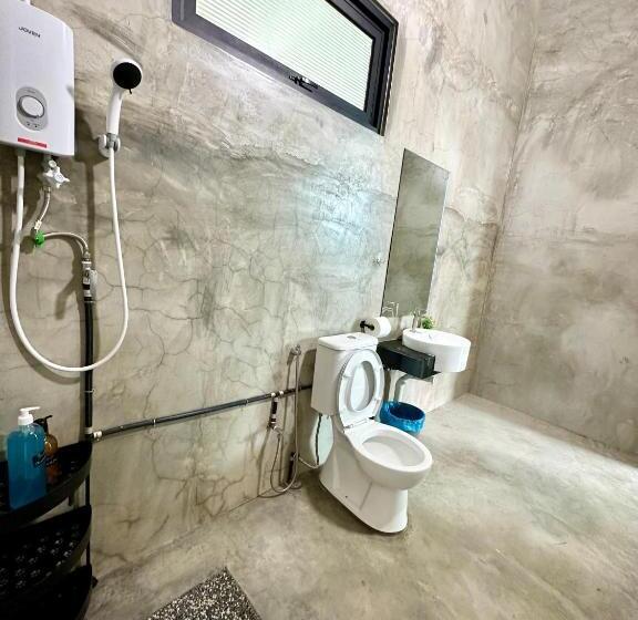 بنسيون Ferringhi Inn 51