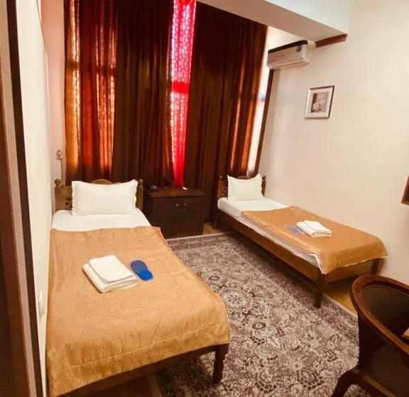 بنسيون Golubie Kupola With Terrace