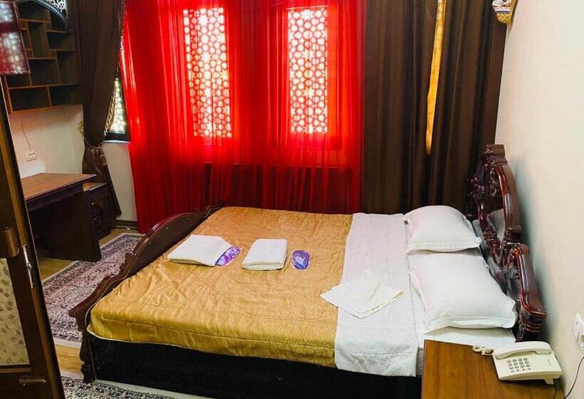 بنسيون Golubie Kupola With Terrace