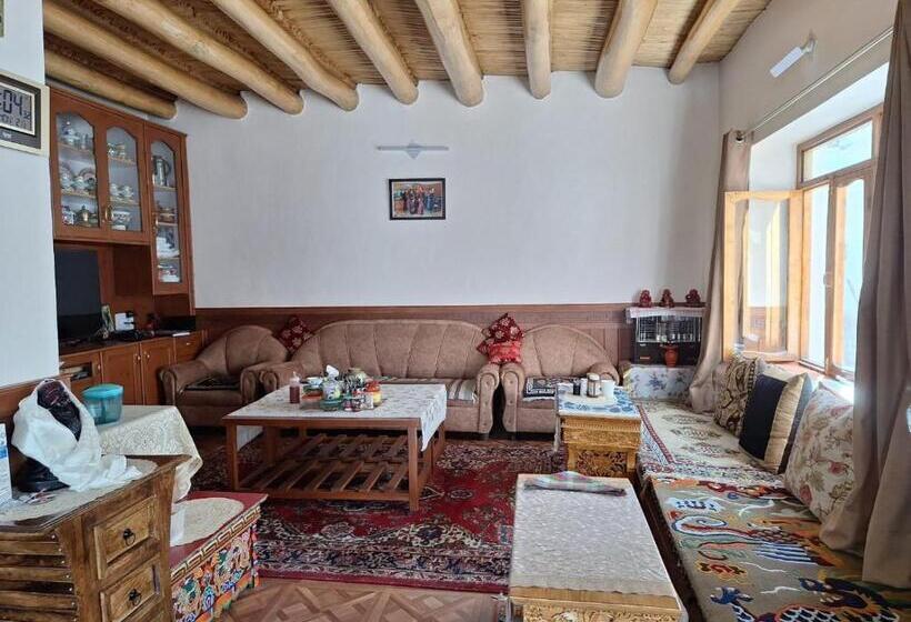 膳宿费 Gyalson Guest House Ladakh By Lexstays