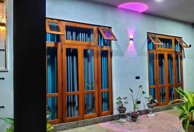 膳宿费 Hey Lala Talalla