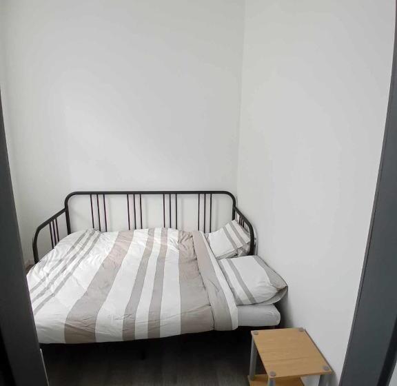 Пансион Leuze Escale