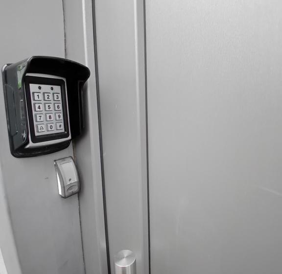 Пансион Leuze Escale