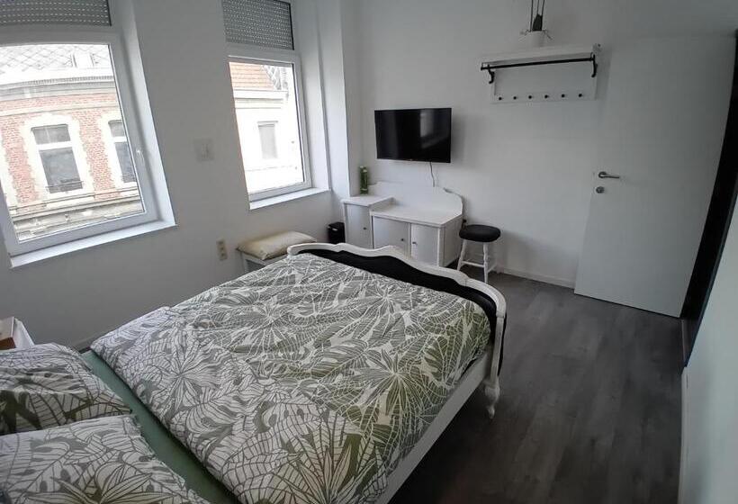 Пансион Leuze Escale