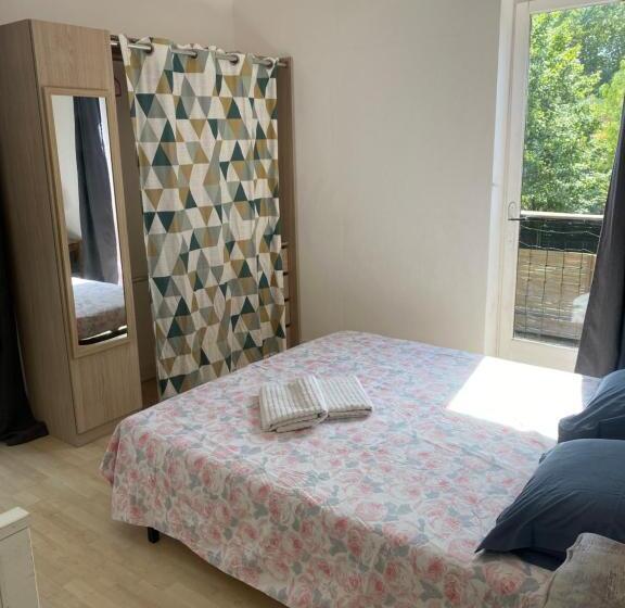 펜션 Maison Dans Un écrin De Verdure Avec Piscine