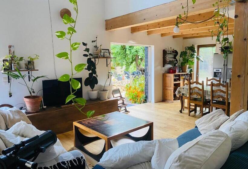 펜션 Maison Dans Un écrin De Verdure Avec Piscine