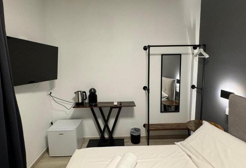 بنسيون Modern Room