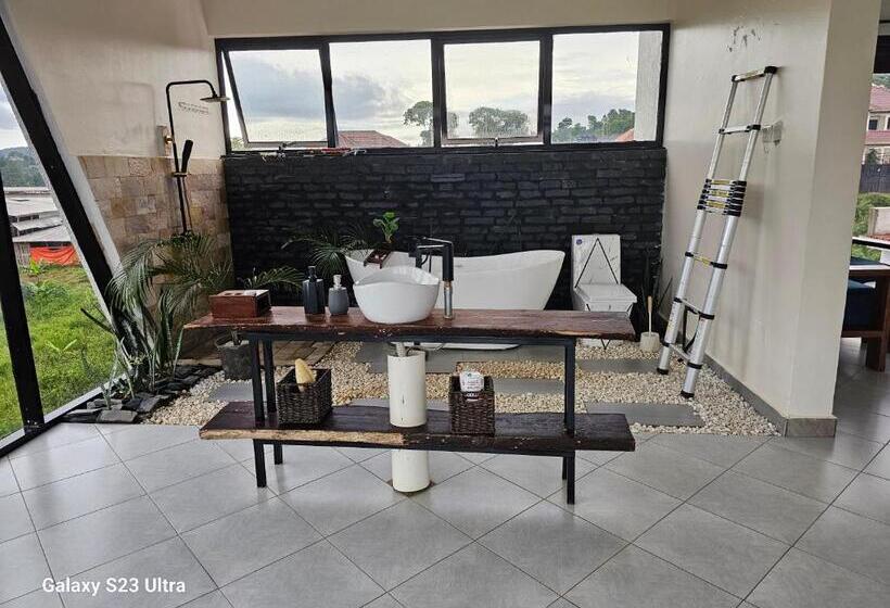 پانسیون Muguet By The Ibiscot