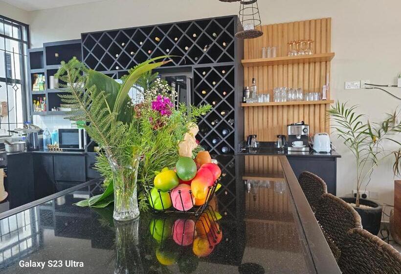 پانسیون Muguet By The Ibiscot