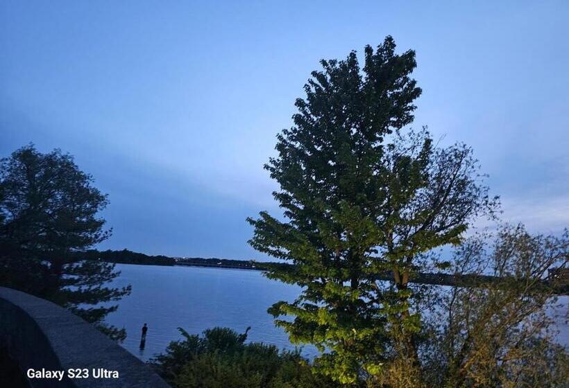 پانسیون Muguet By The Ibiscot