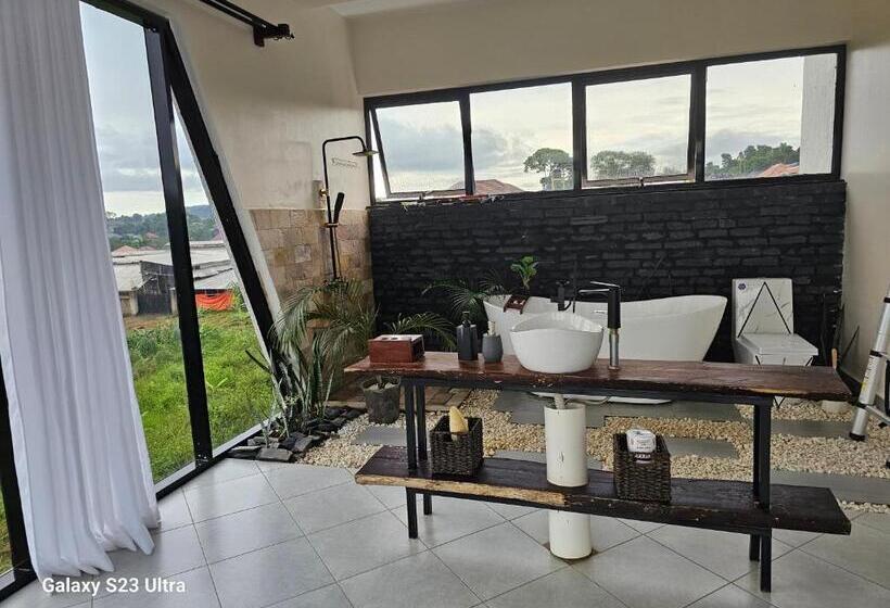 پانسیون Muguet By The Ibiscot