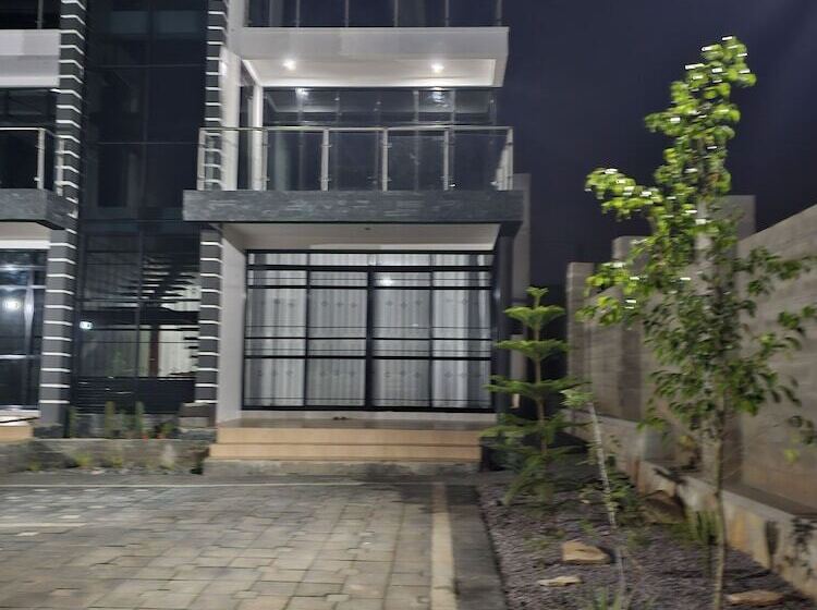 پانسیون Muguet By The Ibiscot