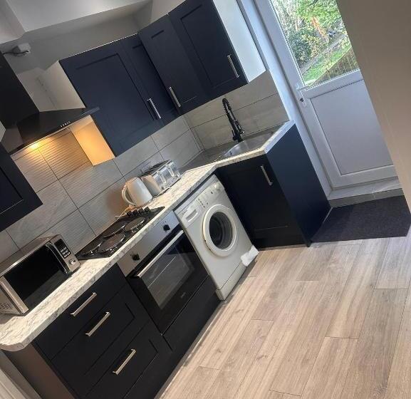 بنسيون Paradise Vuze 2