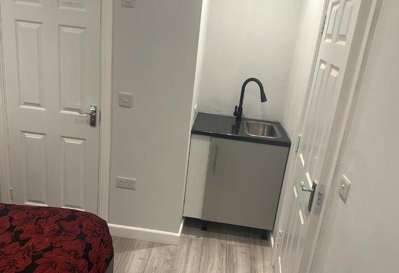 بنسيون Paradise Vuze 2