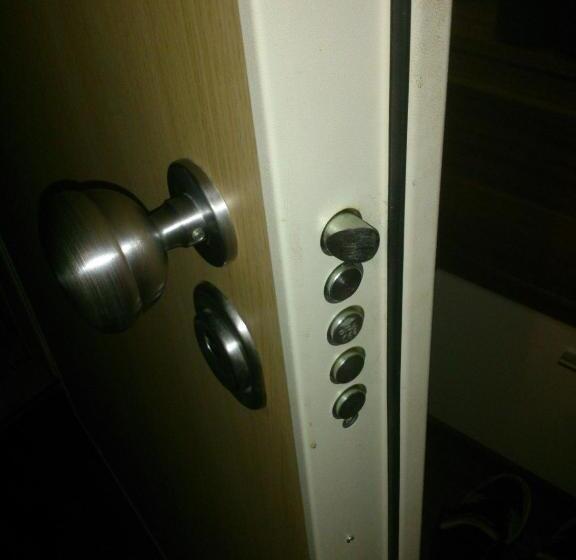 پانسیون Private Room In The Apartment