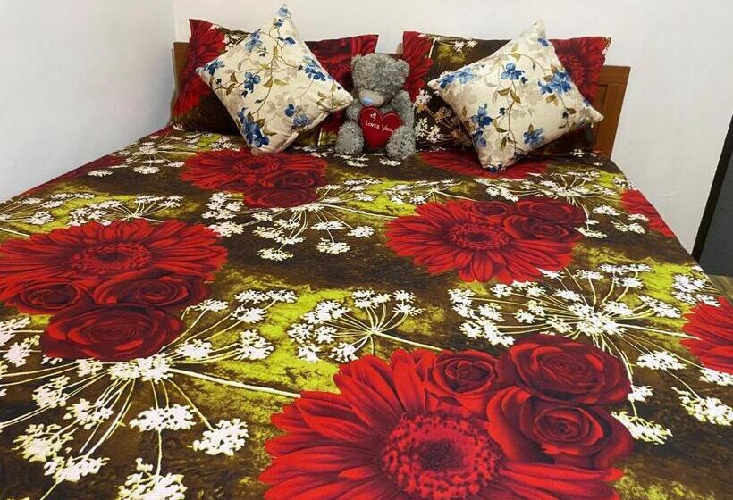 ペンション Queen S Mahal Rooms