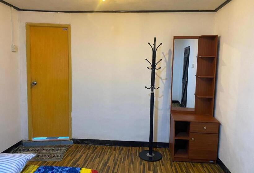 ペンション Queen S Mahal Rooms