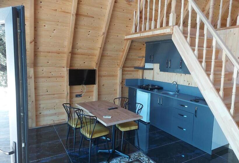 بنسيون çırağan Deluxe Botanik Park Bungolov Evleri